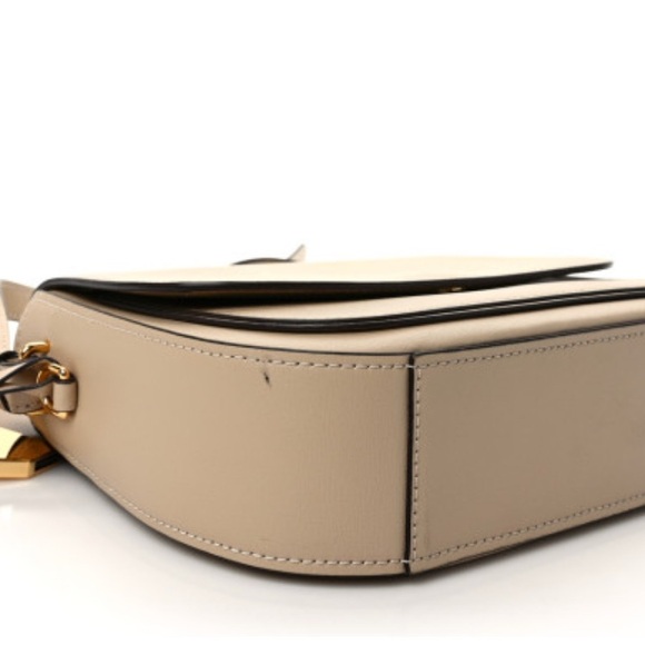 MARC JACOBS NWT LEATHER SADDLE BAG Antique Beige - Picture 4 of 13
